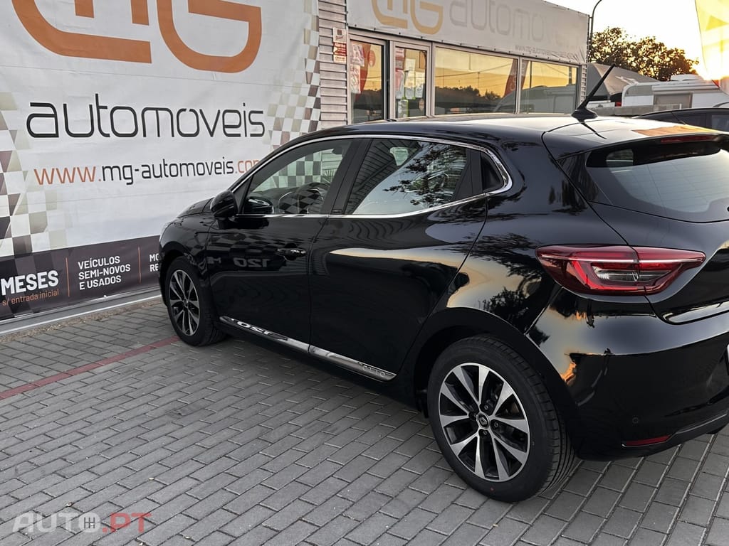 Renault Clio 1.6 E-Tech Exclusive