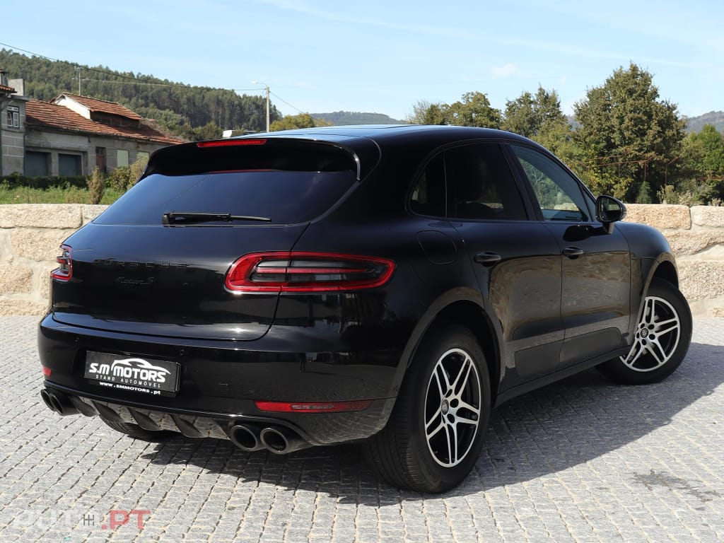 Porsche Macan S