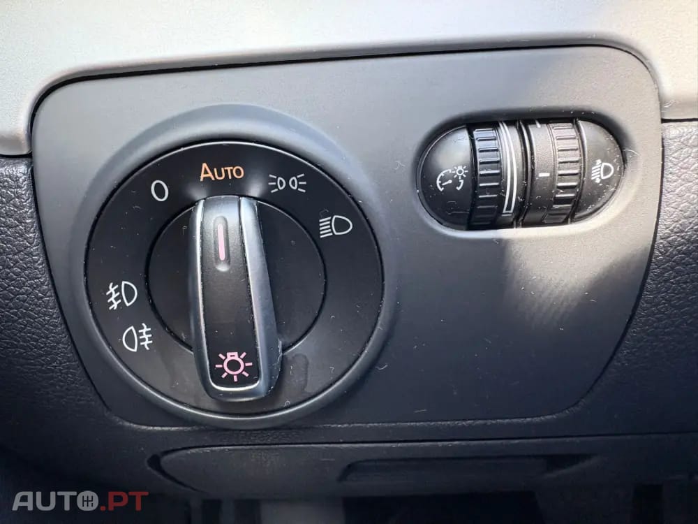 Volkswagen Golf 2.0 TDi Highline DSG