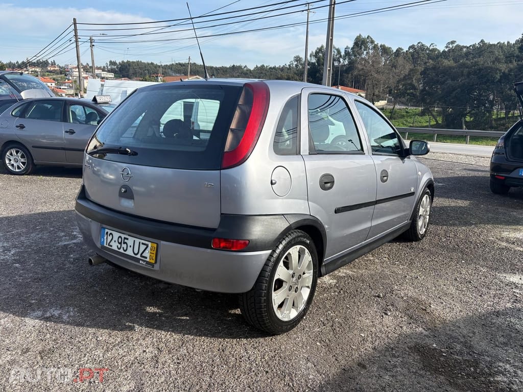 Opel Corsa 1.2 16V Enjoy