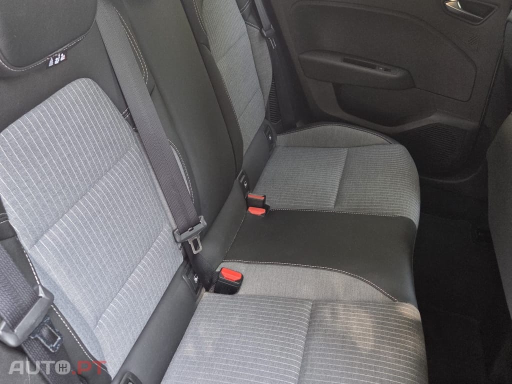 Renault Clio E-Tech ybrid
