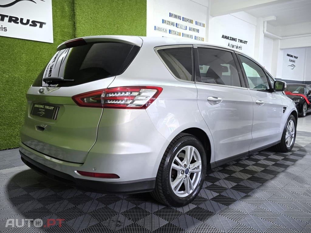 Ford S-Max 2.0 TDCi Titanium