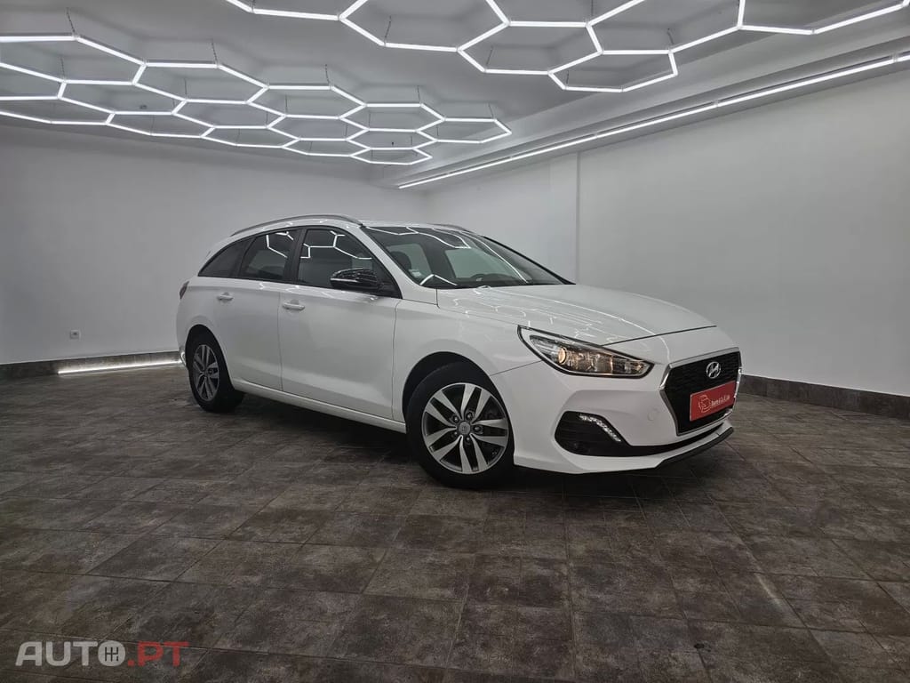 Hyundai i30 1.0 T-GDi Comfort+Navi — fotografia 9