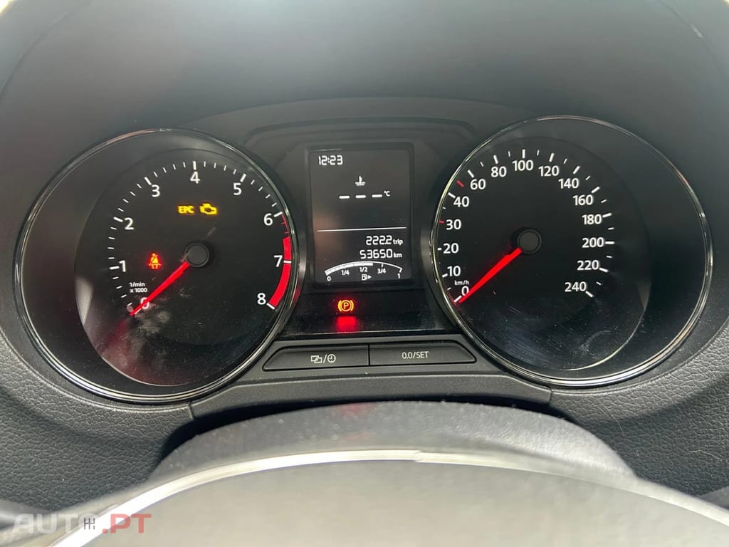 Volkswagen Polo 1.0 Confortline