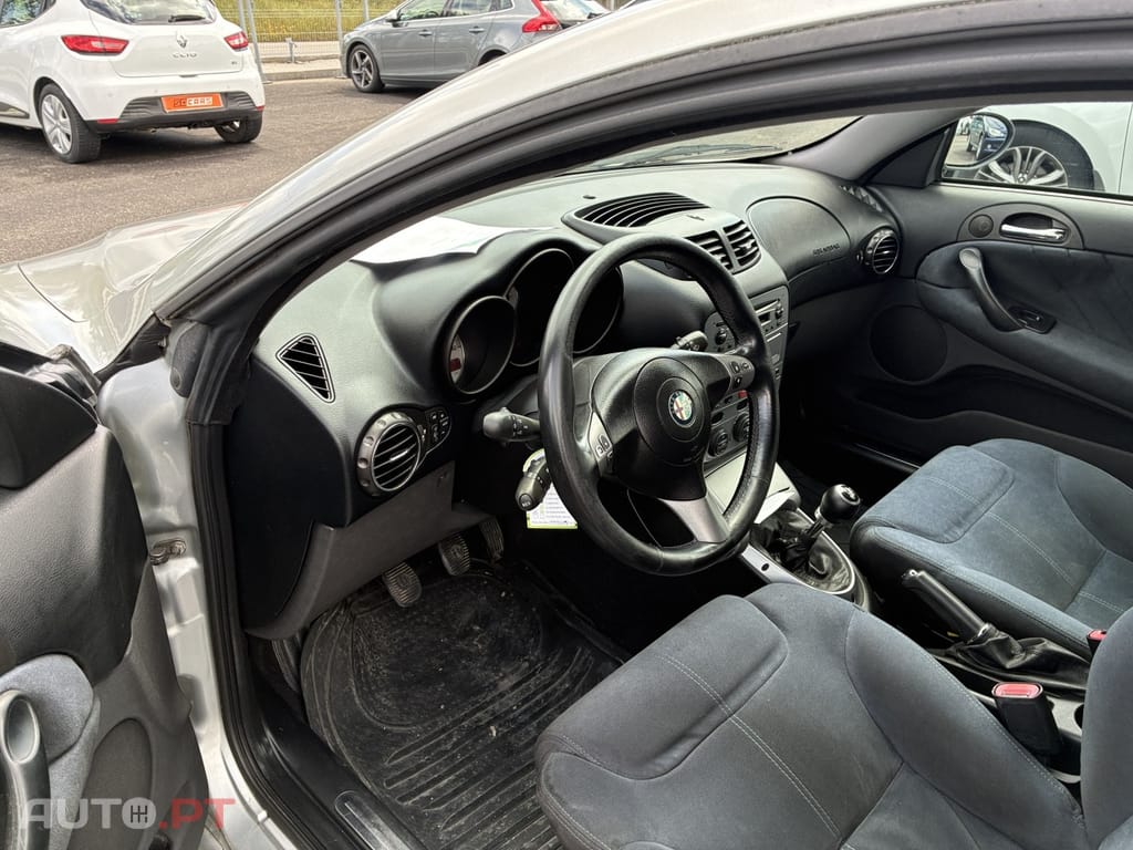 Alfa Romeo GT 1.8 TS