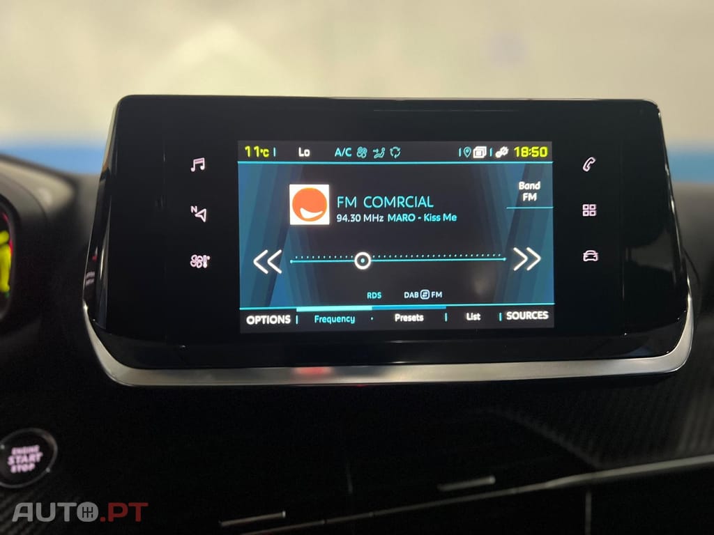 Peugeot E-2008 50 kWh Active Pack