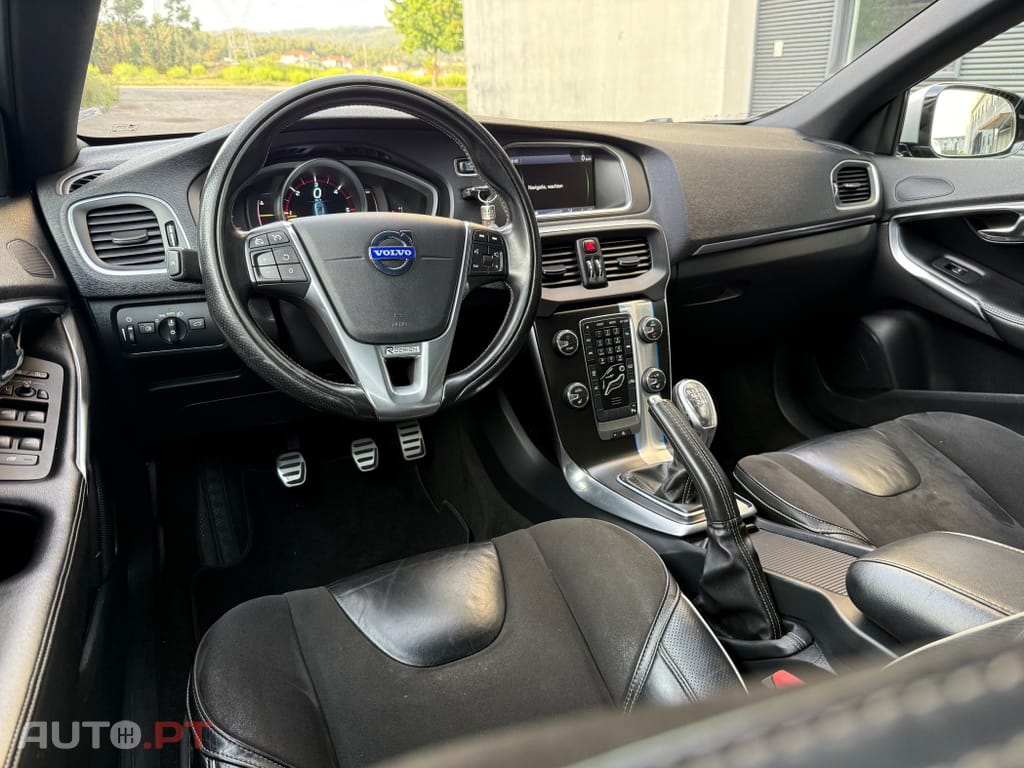 Volvo V40 1.6 D2 R-Design