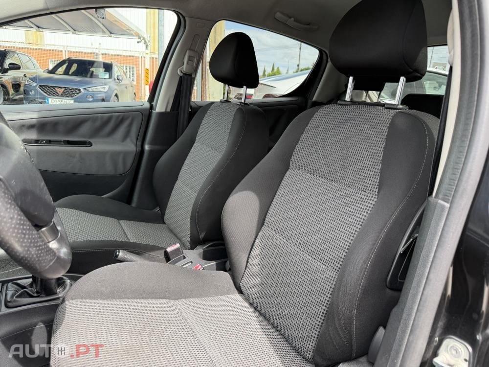 Peugeot 207 1.4 HDi Sportium