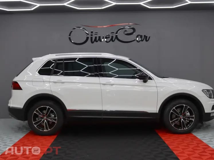 Volkswagen Tiguan 2.0 TDI Highline DSG 4Motion