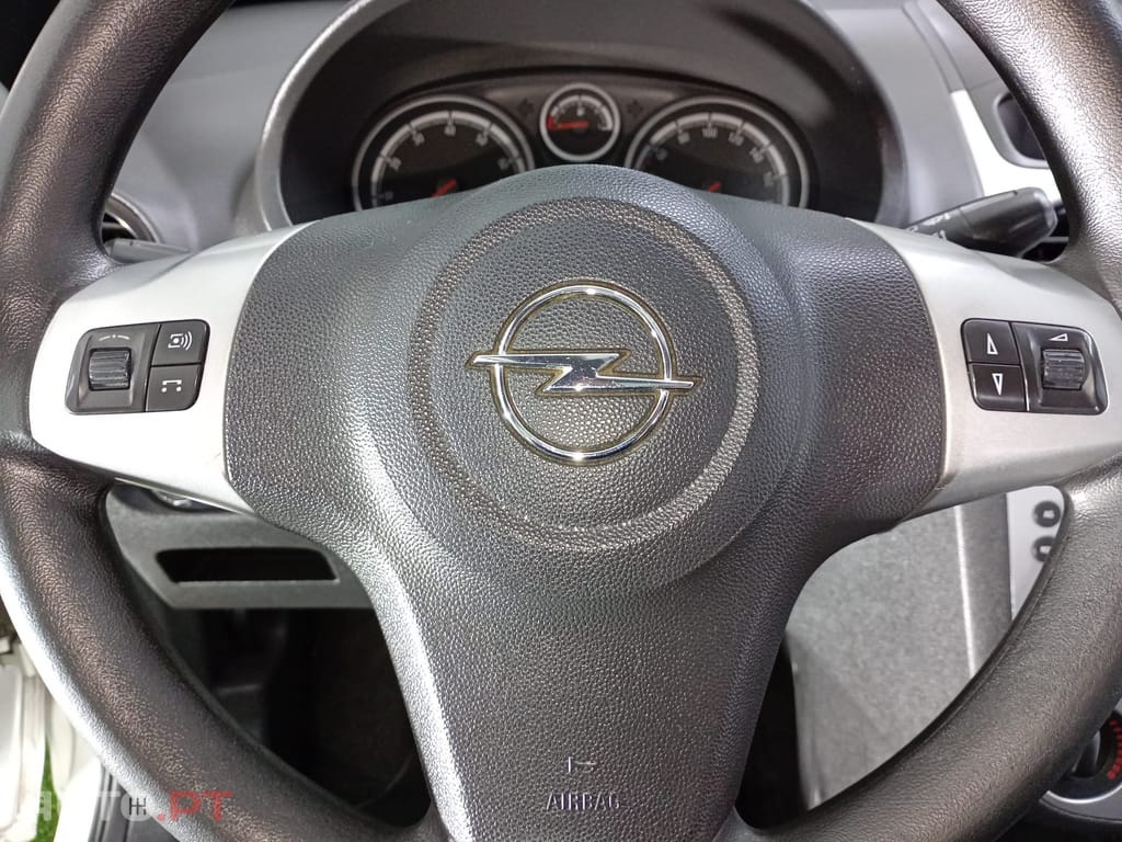 Opel Corsa 1.2 City FlexFuel