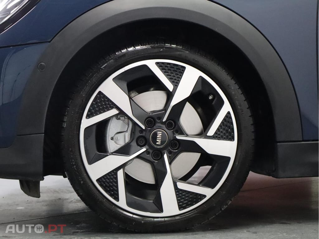 MINI Cooper 2.0 C Favoured L