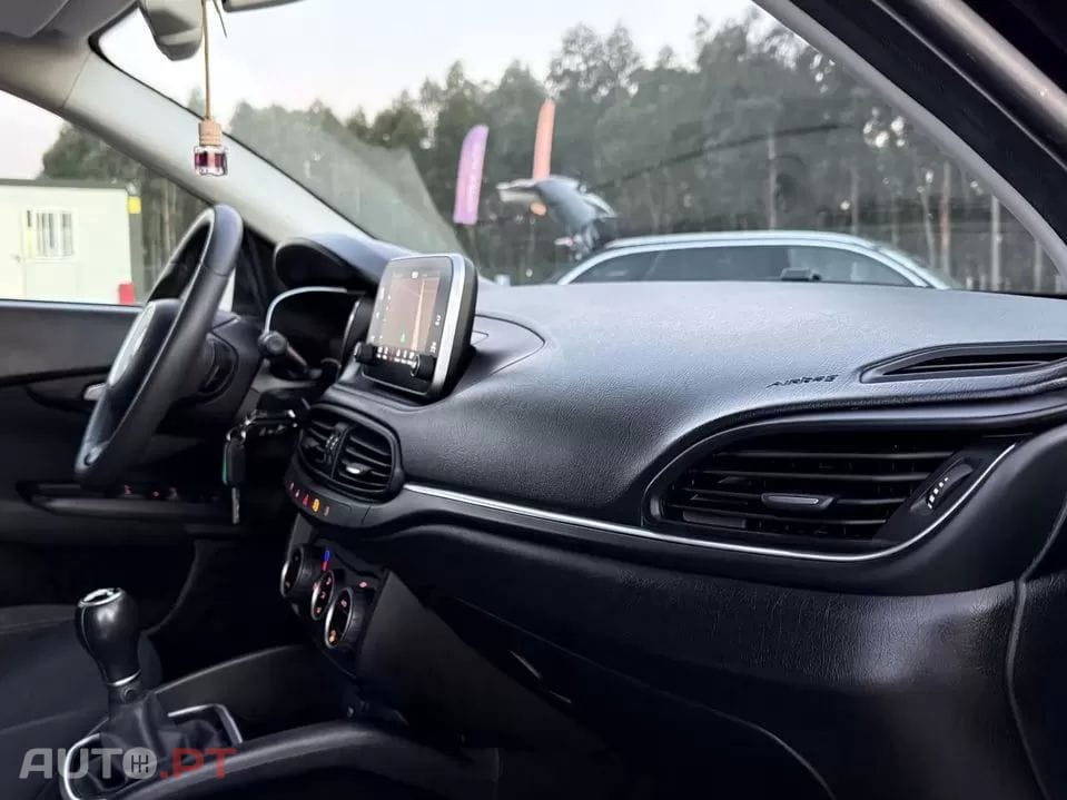 Fiat Tipo 1.3 M-Jet Lounge Tech