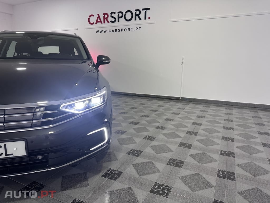Volkswagen Passat Variant Hibrido 1.4 TSI GTE Plug-in 218hp