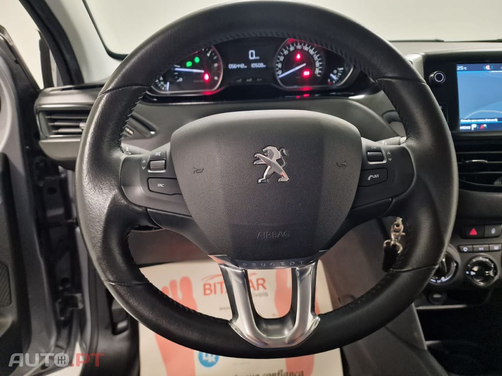 Peugeot 208 1.5 BLUEHDI 102CV SIGNATURE GPS CAMARA TRASEIRA