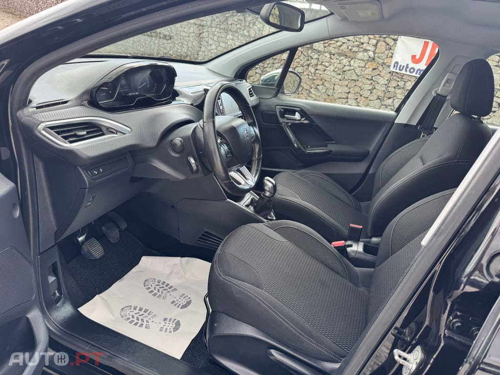 Peugeot 208 1.6 BlueHDi Allure
