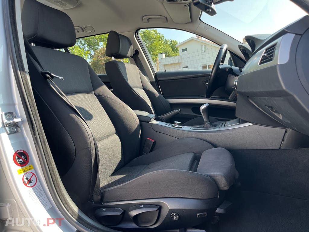 BMW 318 d Touring Navigation Sport