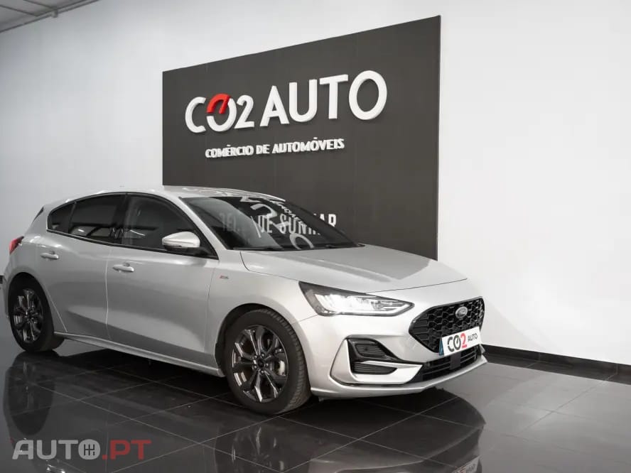 Ford Focus 1.0 EcoBoost MHEV ST-Line