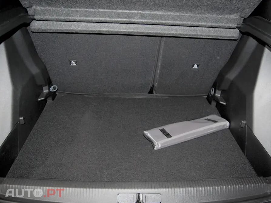 Peugeot 2008 1.2 Hybrid Allure e-DCS6