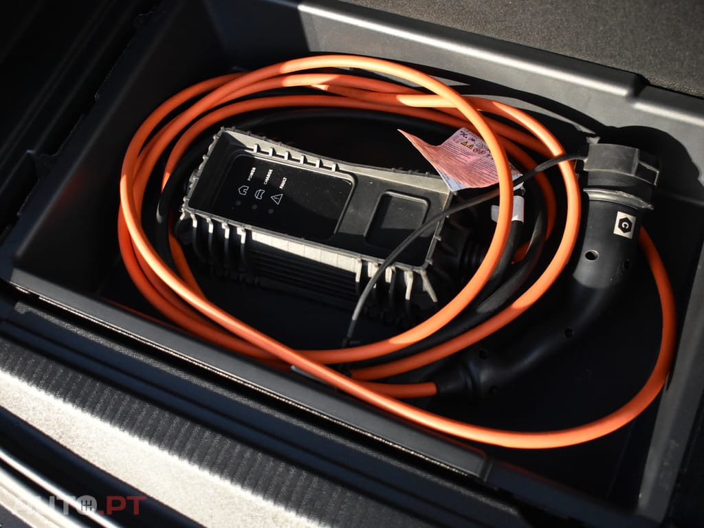 Peugeot 3008 1.6 Hybrid Allure Pack e-EAT8