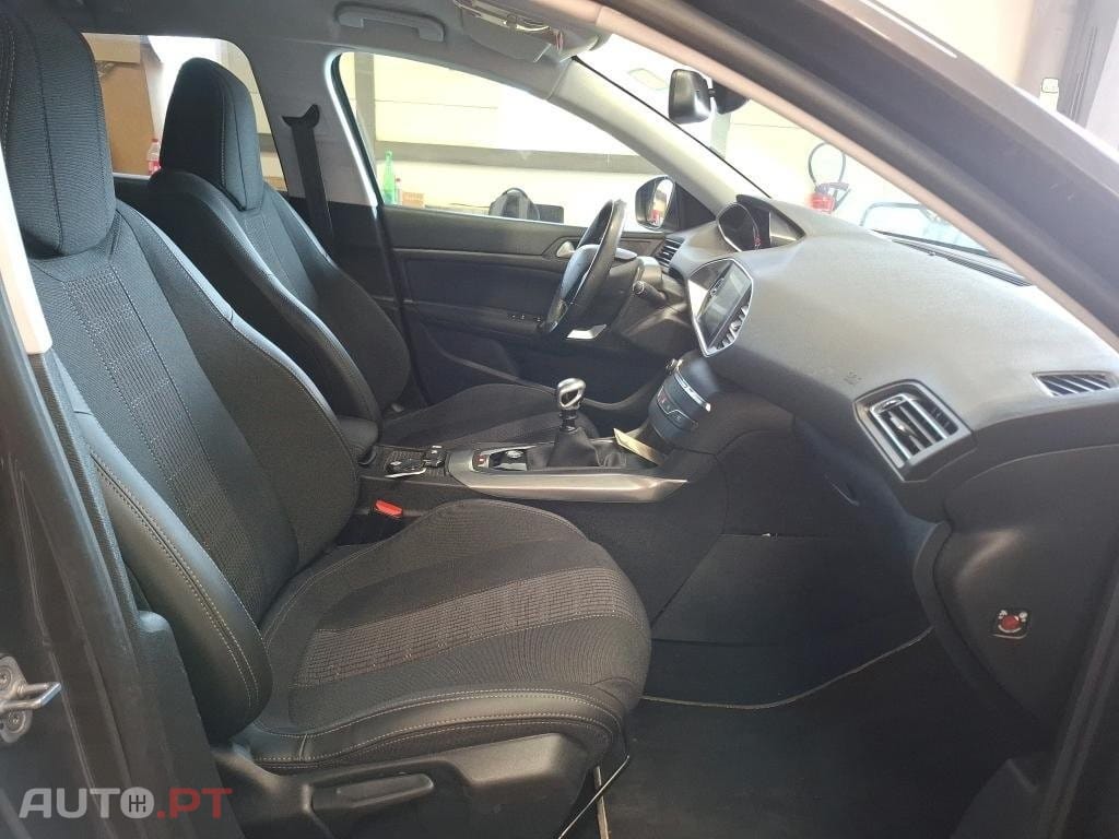 Peugeot 308 SW 1.2 PureTech Allure