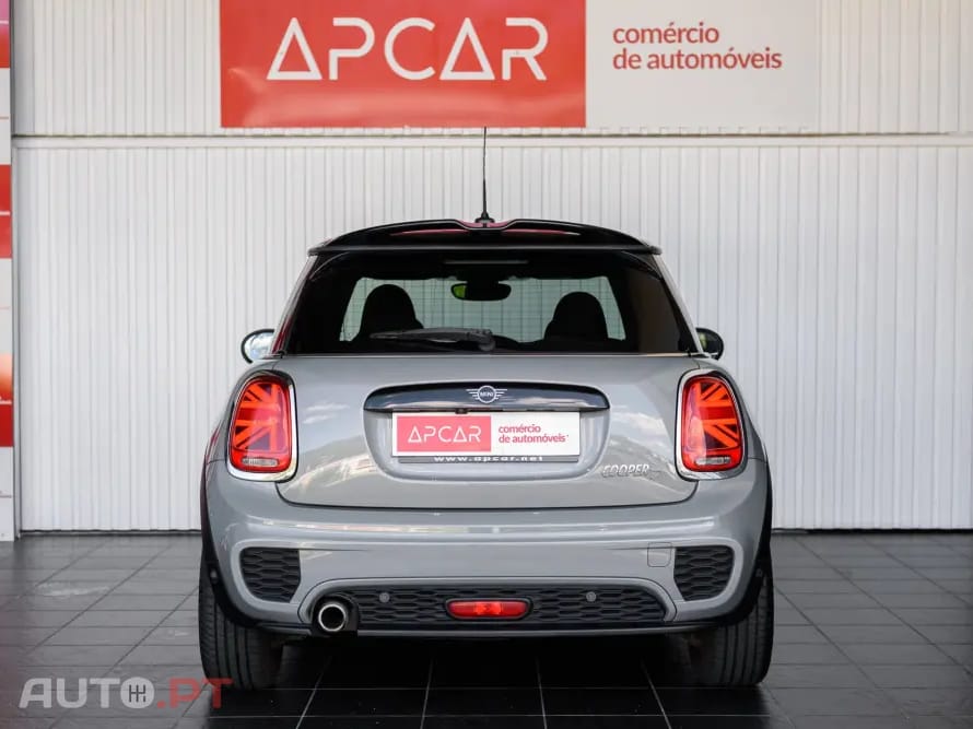 MINI Cooper Cooper D