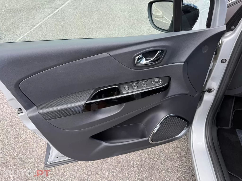 Renault Captur 1.2 TCe Exclusive EDC
