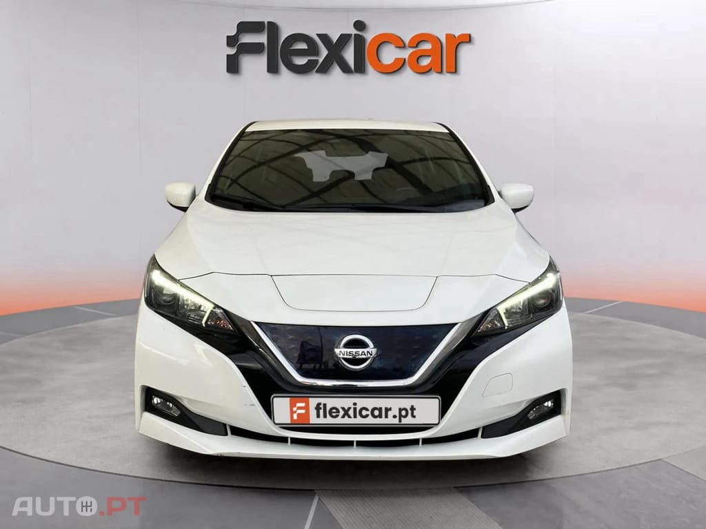 Nissan Leaf Accenta