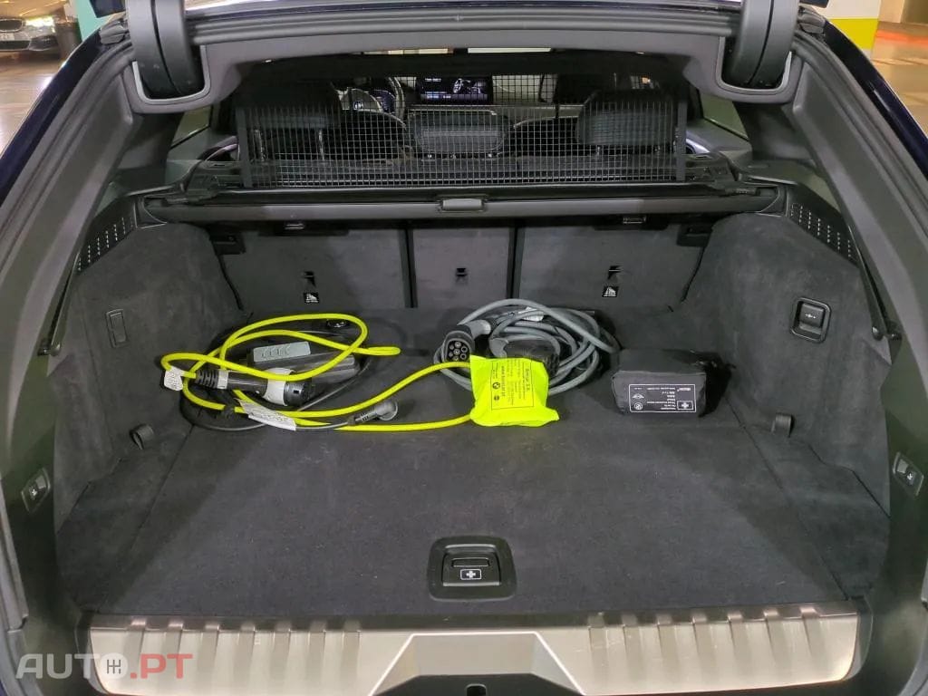 BMW 530 e Pack Desportivo M
