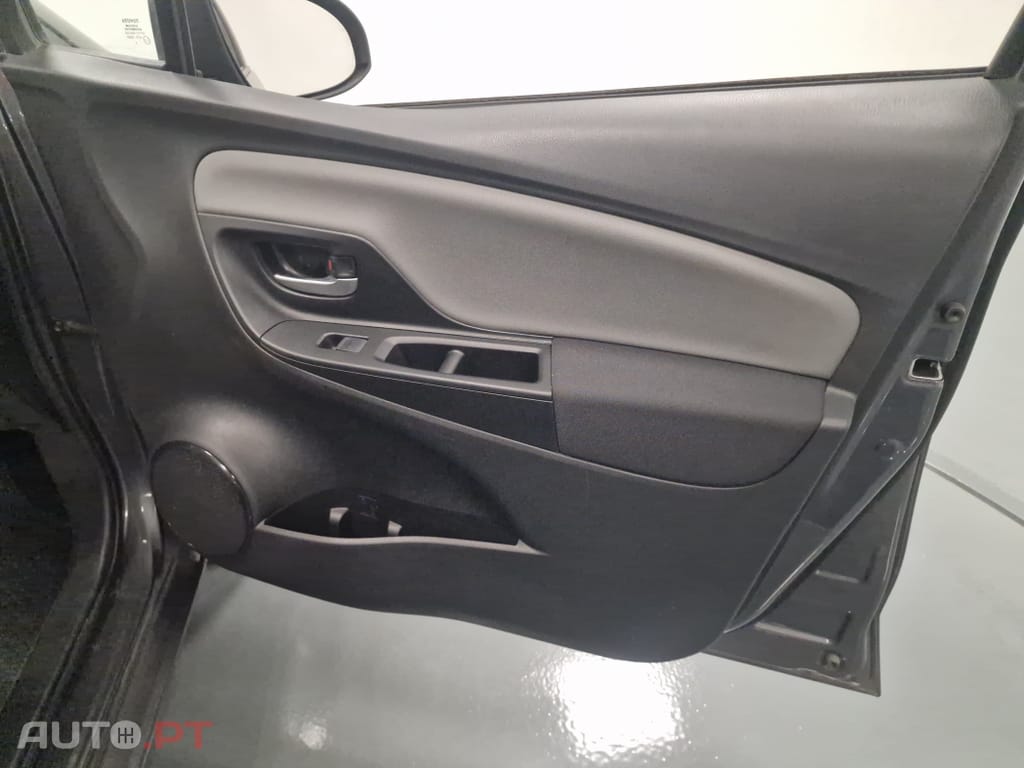 Toyota Yaris 1.5 HSD Comfort