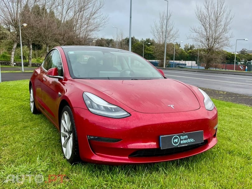 Tesla Model 3 Long-Range Dual Motor AWD