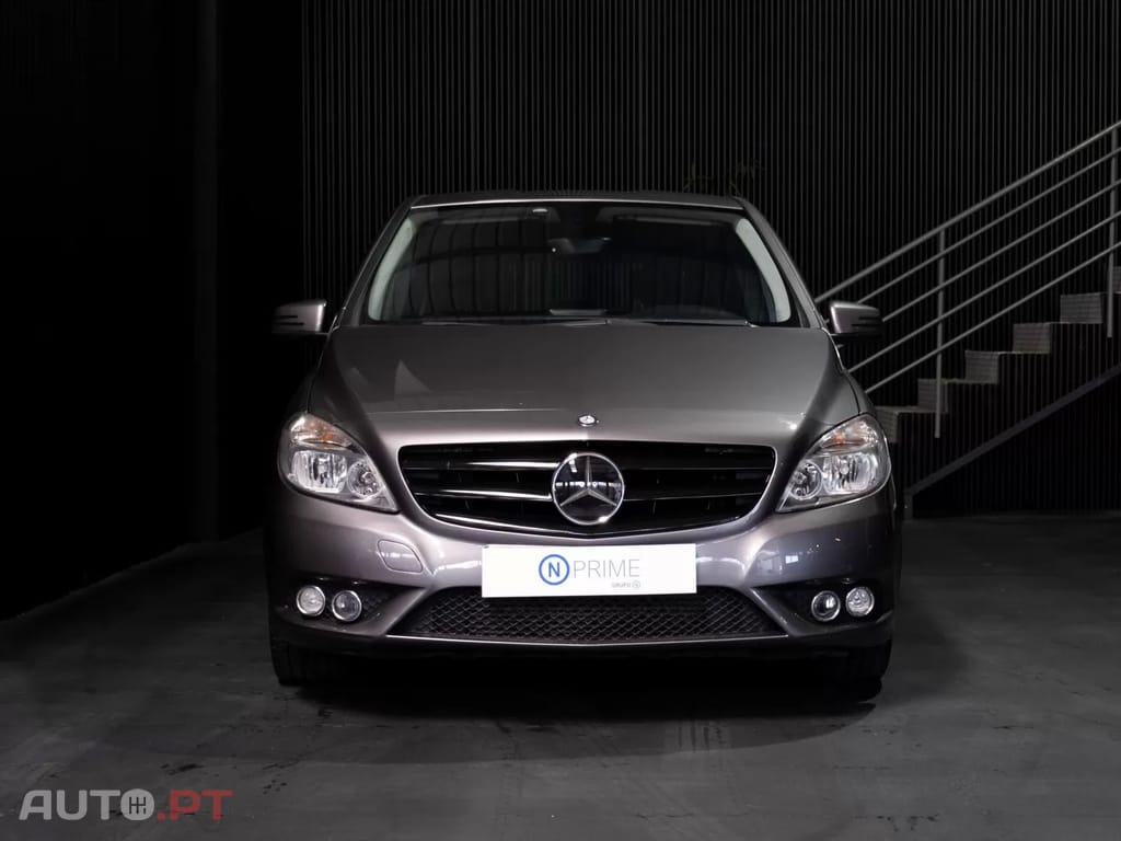 Mercedes-Benz B 180 d 7G-DCT