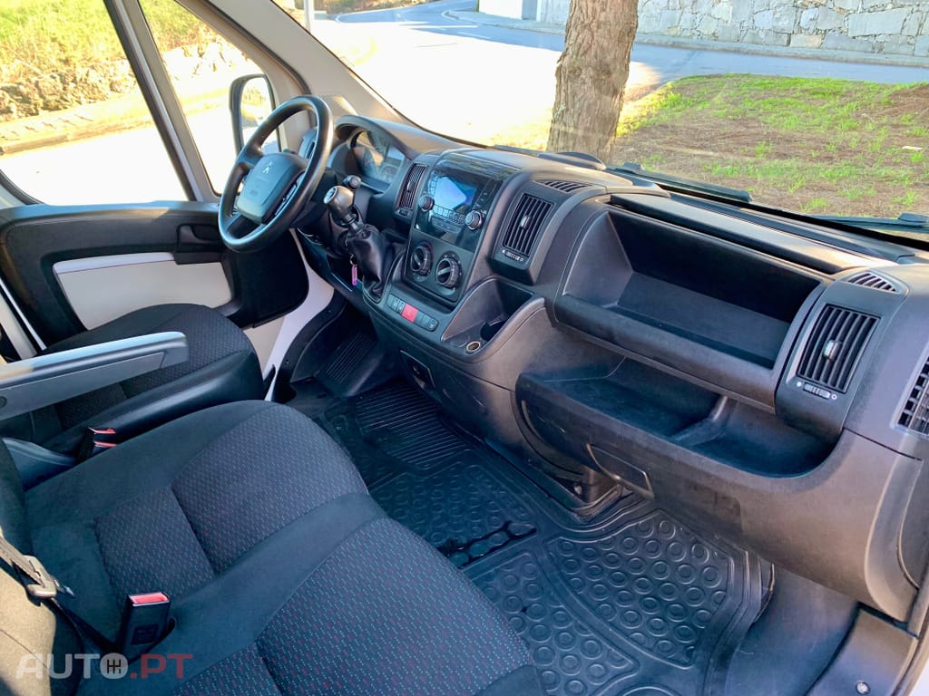 Peugeot Boxer 2.0 BlueHDi 333 L2H2 Pro