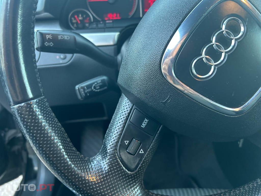 Audi A4 Avant 2.0TDi S-Line