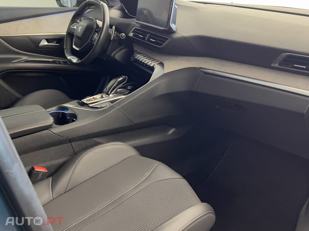 Peugeot 3008 1.2 PureTech GT EAT8
