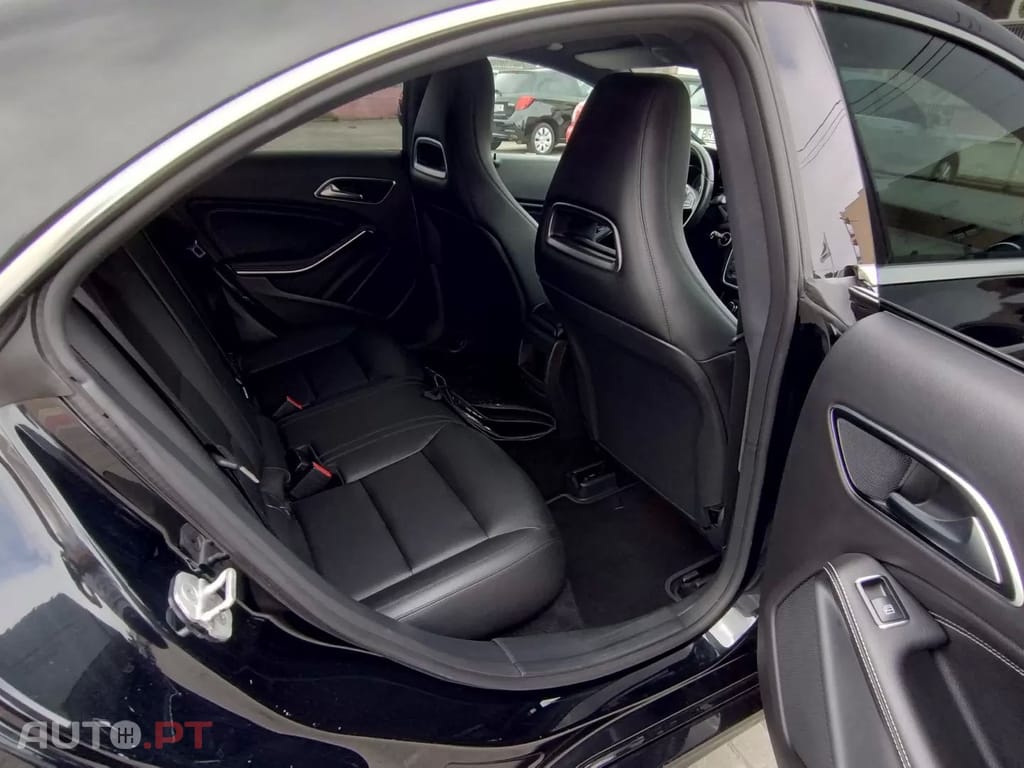 Mercedes-Benz CLA 200 D Urban Aut
