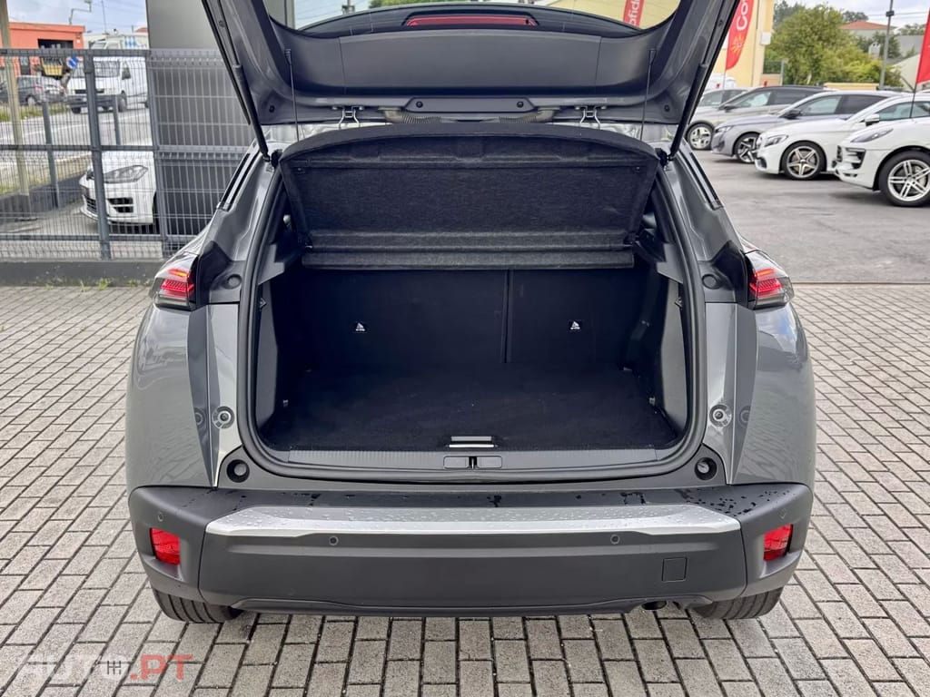 Peugeot 2008 1.2 PureTech Allure