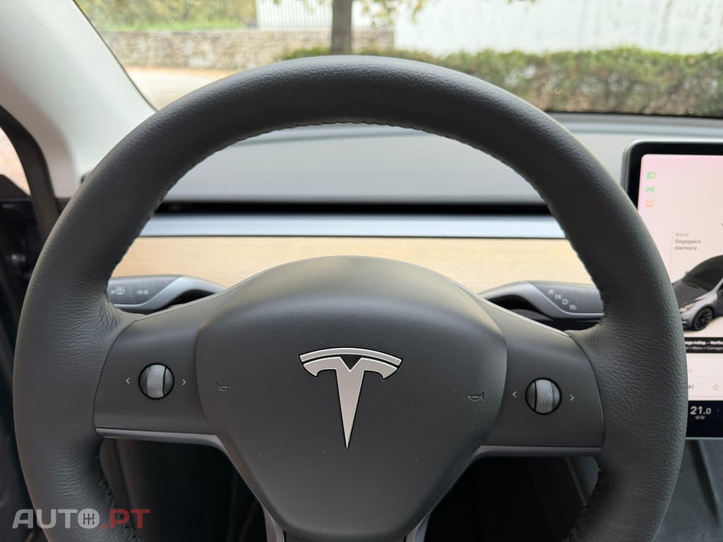 Tesla Model Y Long Range Tração Integral
