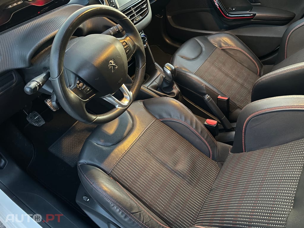 Peugeot 208 1.6 BlueHDi GT Line