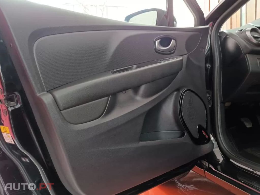 Renault Clio Sport Tourer 0.9 TCE Limited