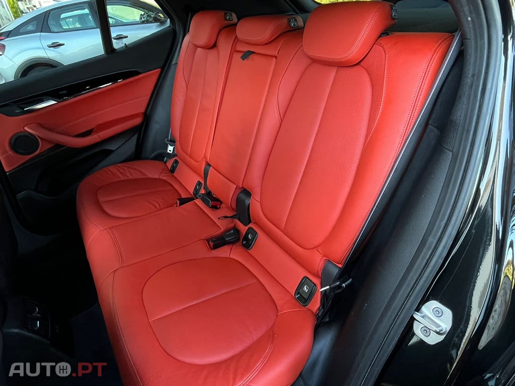 BMW X2 25 e xDrive X Pack M