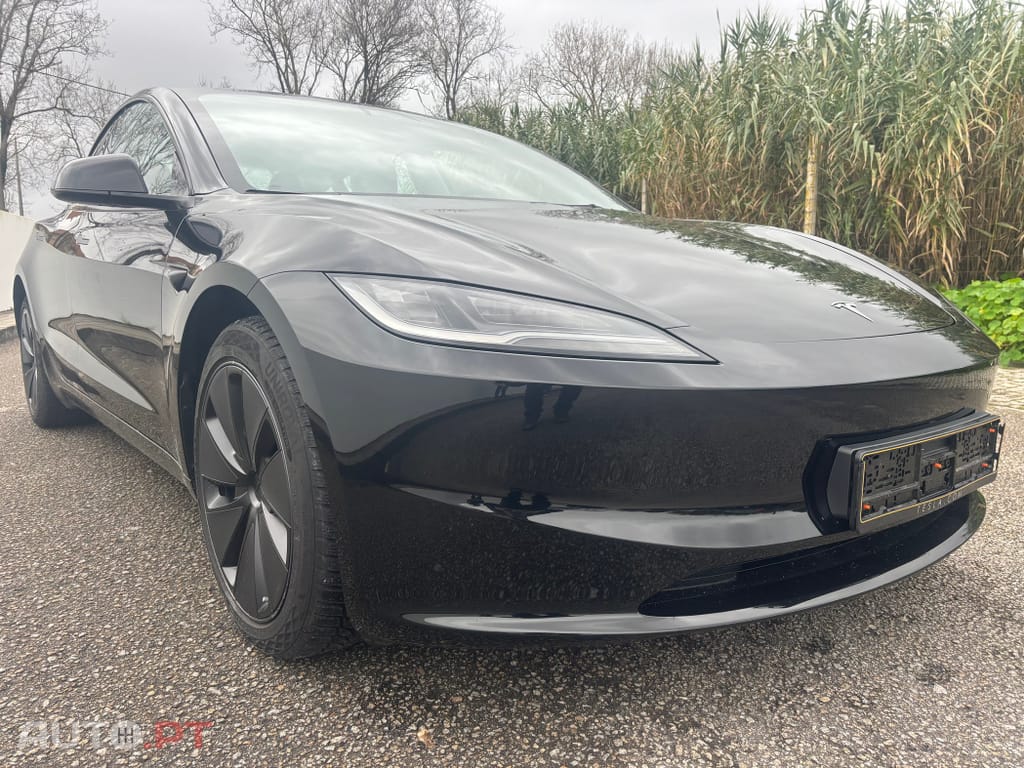 Tesla Model 3 Standard Range Plus RWD