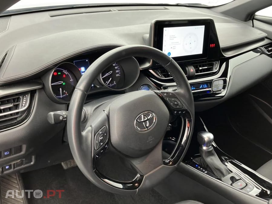 Toyota C-HR 1.8 Hybrid Square Collection