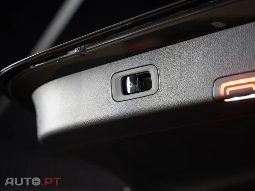 Mercedes-Benz E 300 9G-TRONIC AMG Line