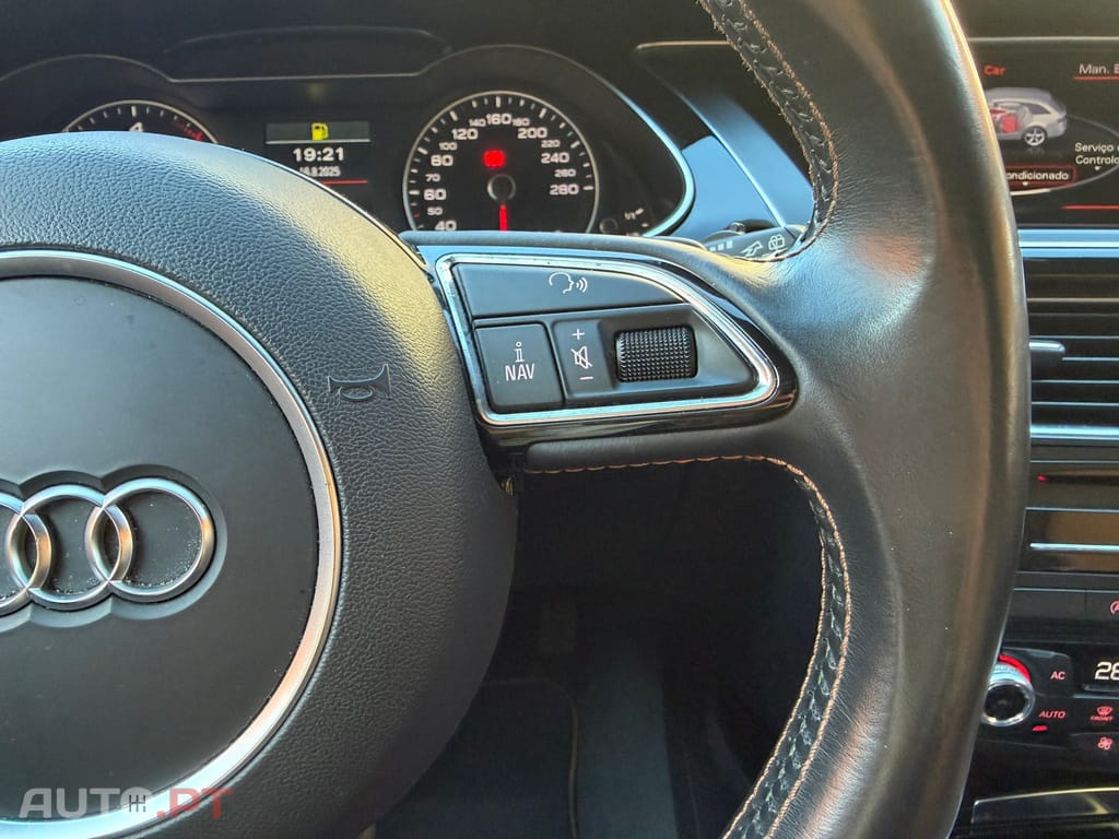 Audi A4 Avant 2.0 TDI SPORT S-TRONIC