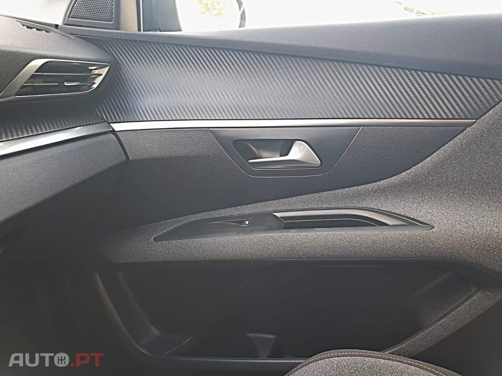 Peugeot 3008 1.5 BlueHDi Active Pack