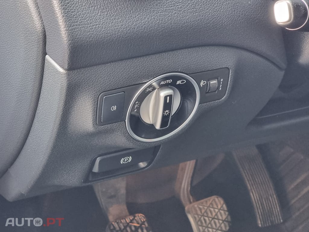 Mercedes-Benz CLA 180 d