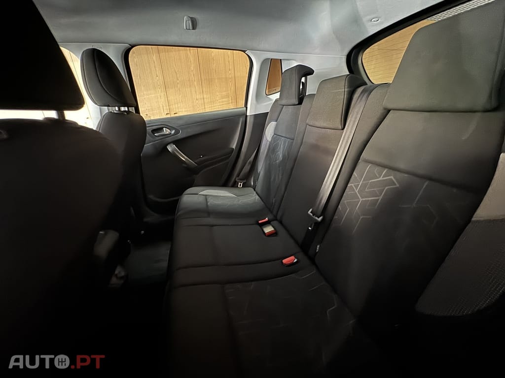 Peugeot 2008 1.2 PureTech Style