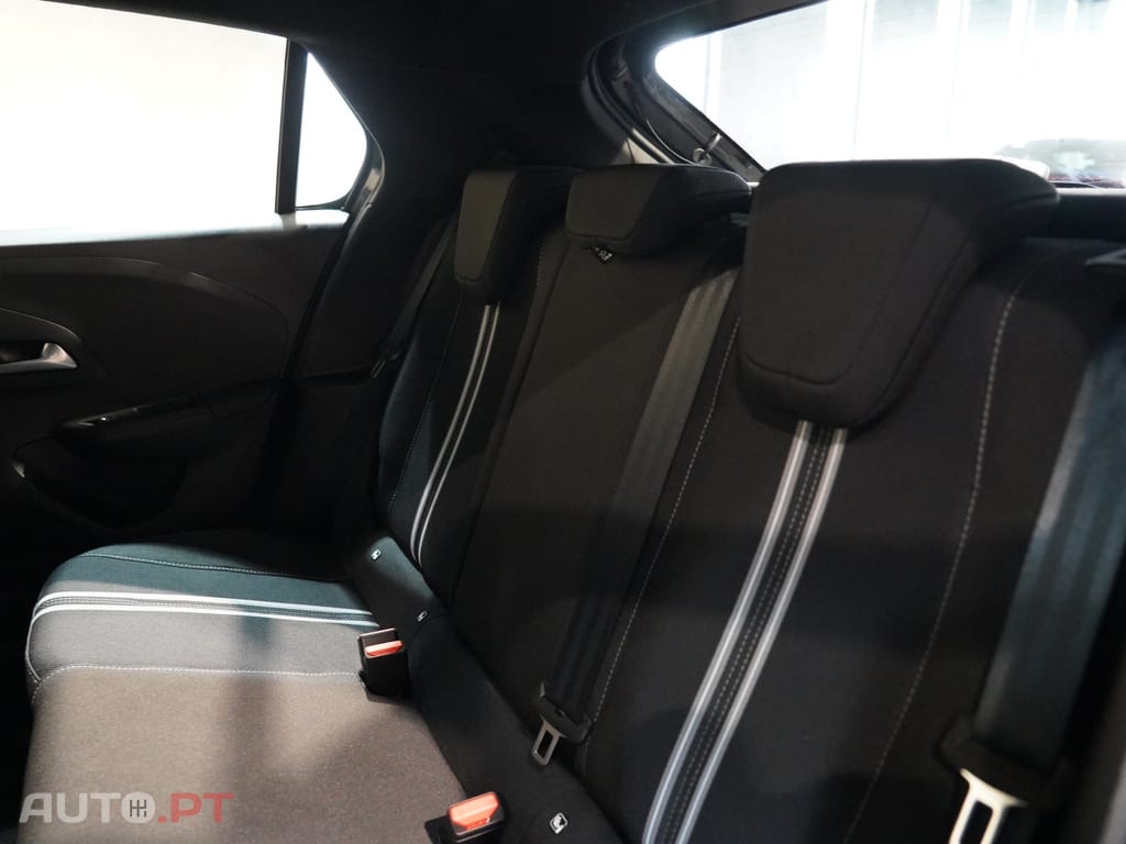 Opel Corsa 1.2 T Hybrid GS eDCT