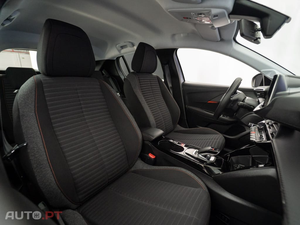 Peugeot E-208 50 kWh Active Pack