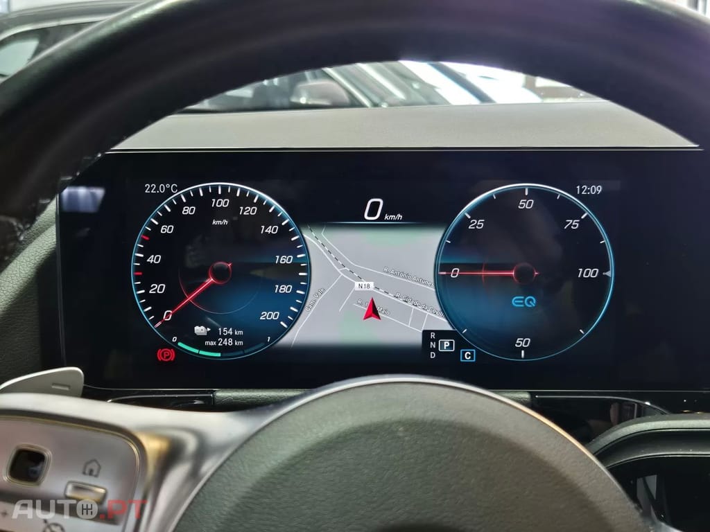 Mercedes-Benz EQA 250+ Edition — fotografia 8